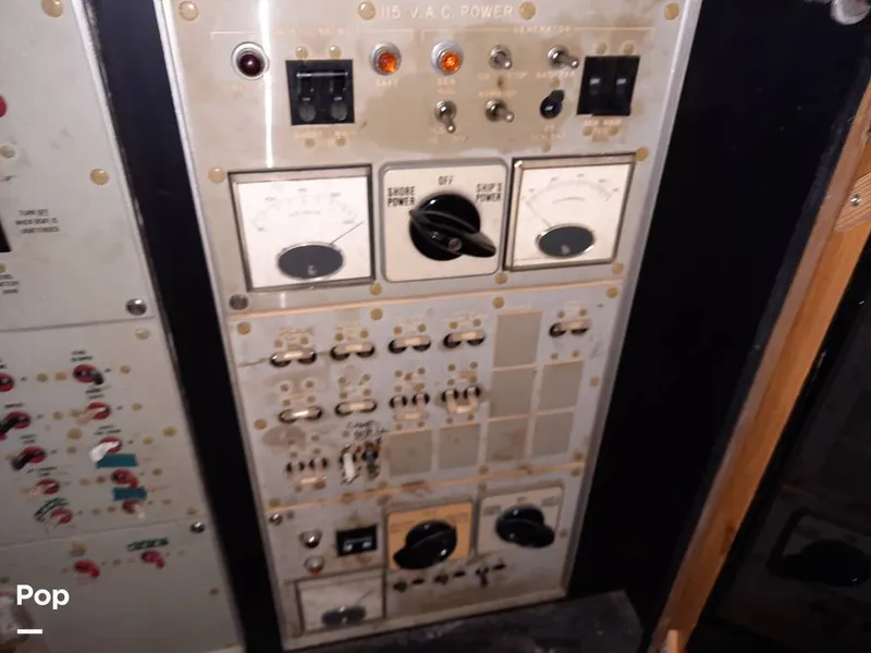 Slide: The Image of Bertram 42 1976 - 9700611