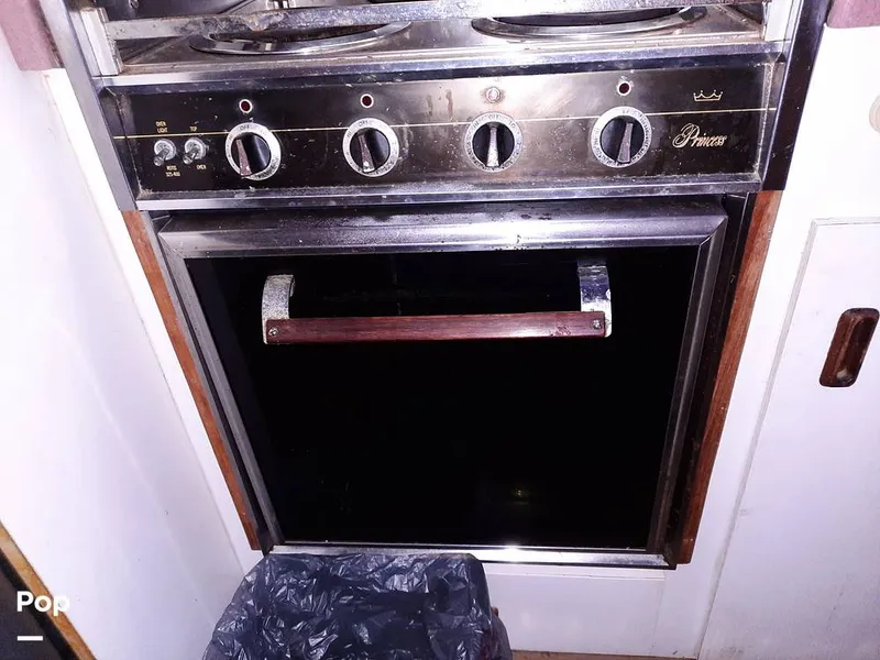 Slide: The Image of Bertram 42 1976 - 9700645