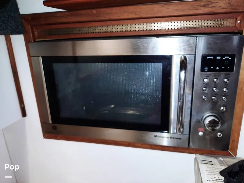 Slide: The Image of Bertram 42 1976 - 9700651