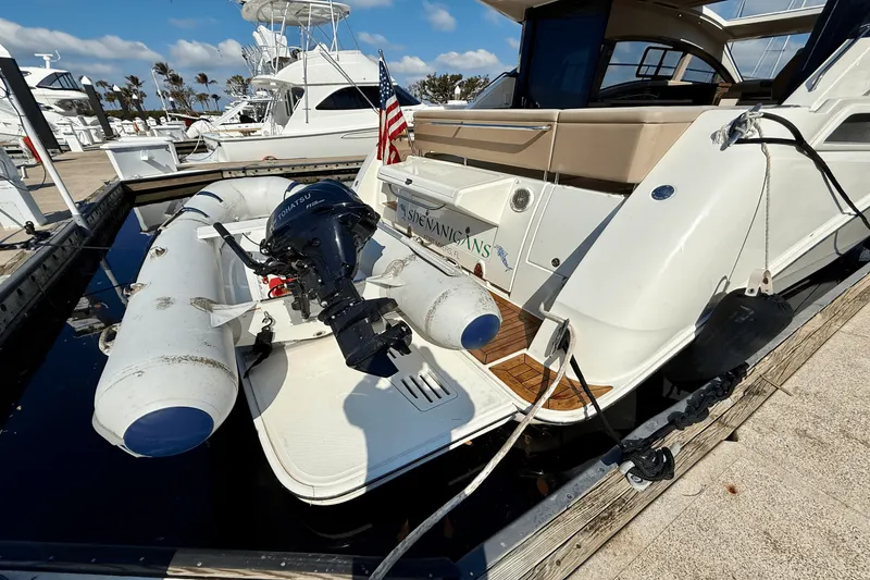 Slide: The Image of Sea Ray Sundancer 400 2017 - 8