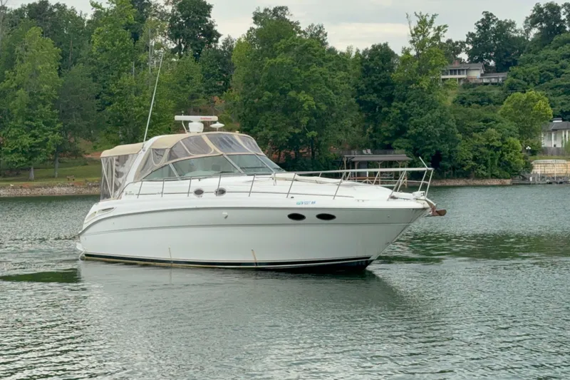 Slide: The Image of Sea Ray 380 Sundancer 2001 - 3