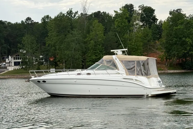 Slide: The Image of Sea Ray 380 Sundancer 2001 - 1