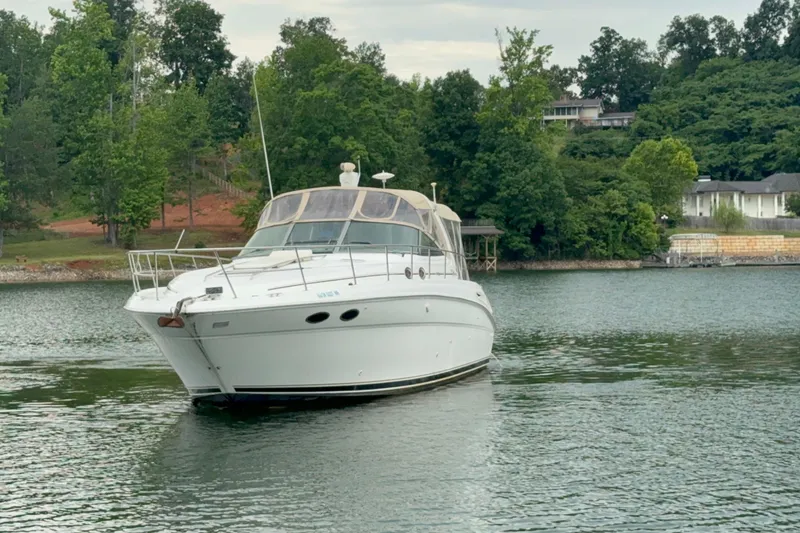 Slide: The Image of Sea Ray 380 Sundancer 2001 - 2