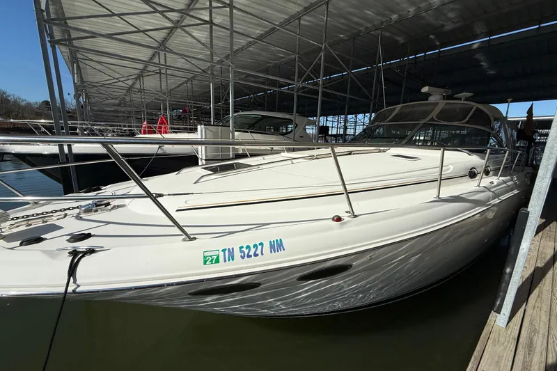 Slide: The Image of Sea Ray 380 Sundancer 2001 - 8