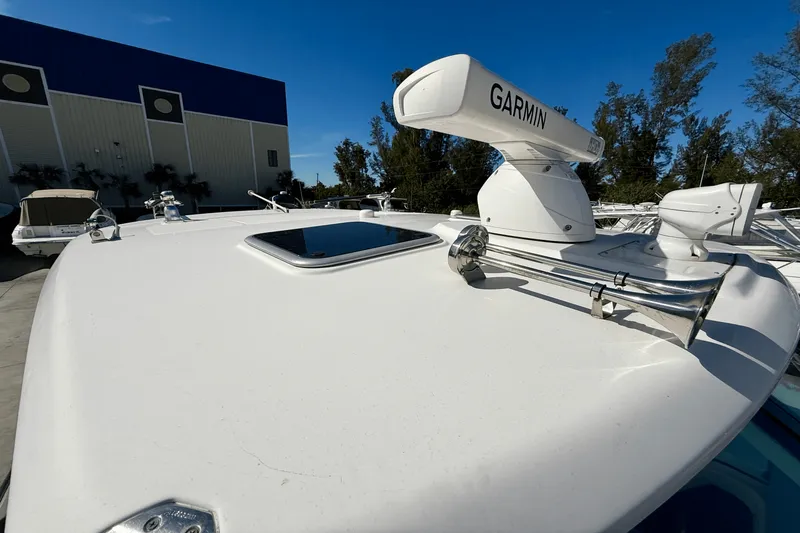 Slide: The Image of Boston Whaler 345 CONQUEST 2015 - 11