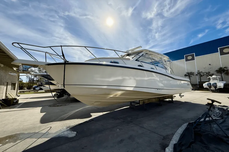 Slide: The Image of Boston Whaler 345 CONQUEST 2015 - 2