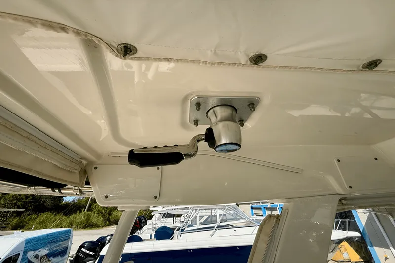 Slide: The Image of Boston Whaler 345 CONQUEST 2015 - 24