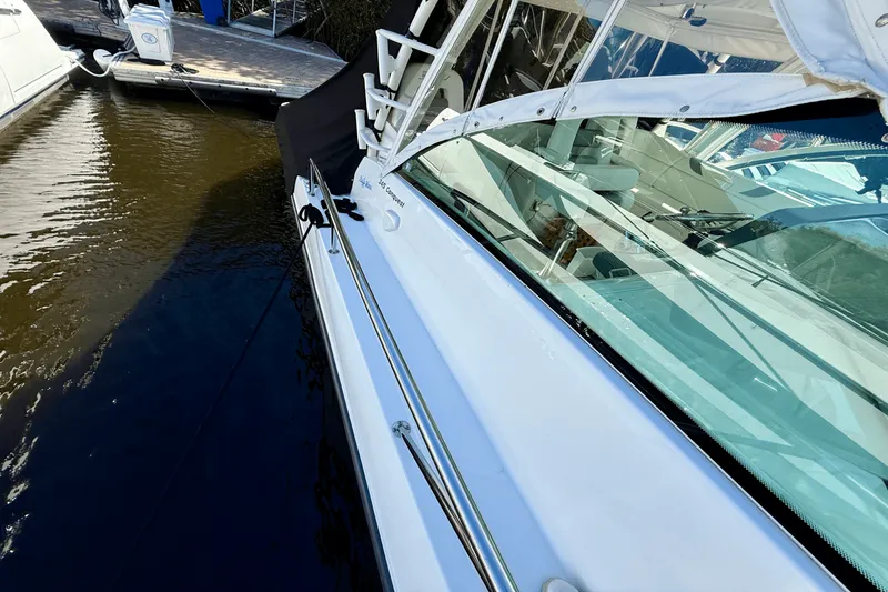 Slide: The Image of Boston Whaler 345 CONQUEST 2013 - 11