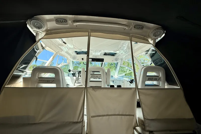 Slide: The Image of Boston Whaler 345 CONQUEST 2013 - 22