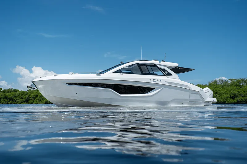 Slide: The Image of Cruisers 42 GLS Outboard 2025 - 42