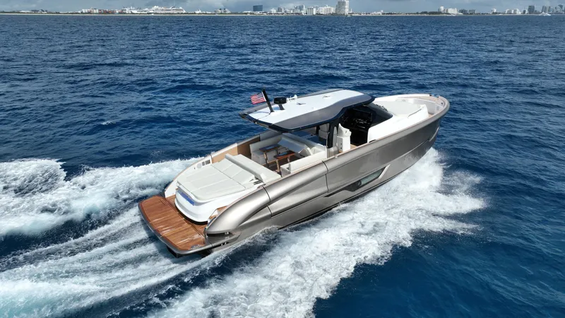 Slide: The Image of Solaris Power 52 Sport Turismo 2026 - 1