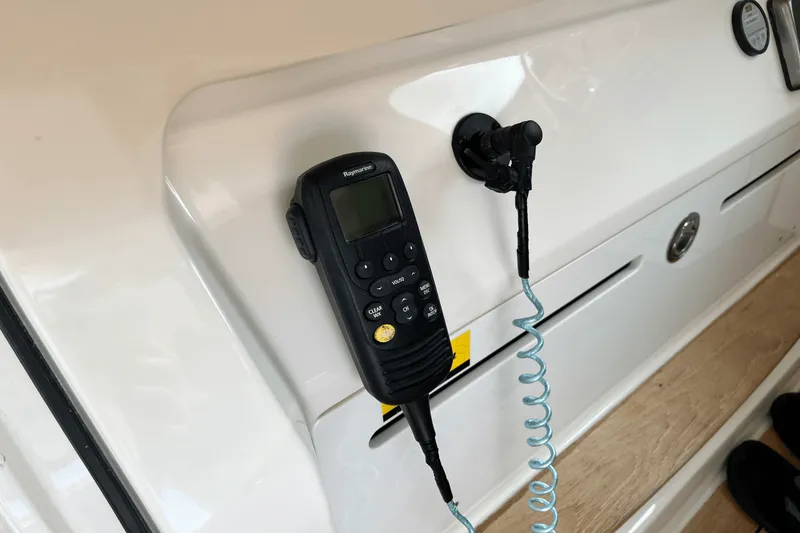 Slide: The Image of Sea Ray 450 SUNDANCER 2015 - 22