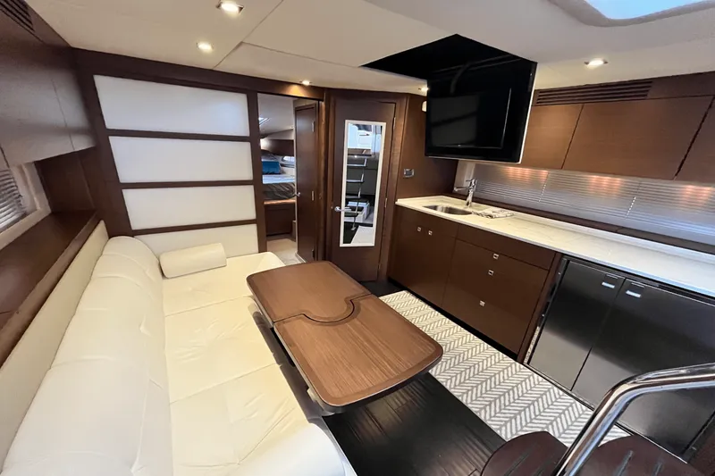 Slide: The Image of Sea Ray 450 SUNDANCER 2015 - 32
