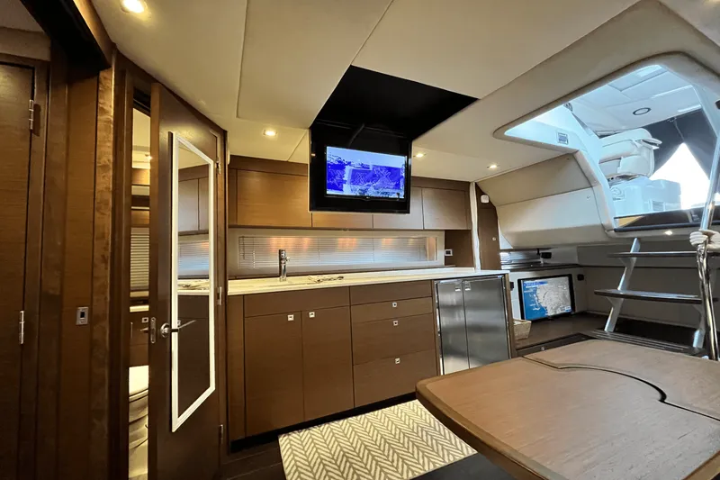 Slide: The Image of Sea Ray 450 SUNDANCER 2015 - 33