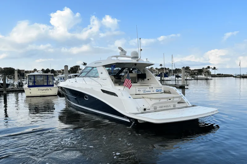 Slide: The Image of Sea Ray 450 SUNDANCER 2015 - 53