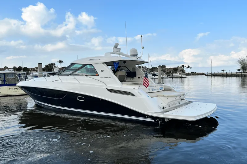 Slide: The Image of Sea Ray 450 SUNDANCER 2015 - 54