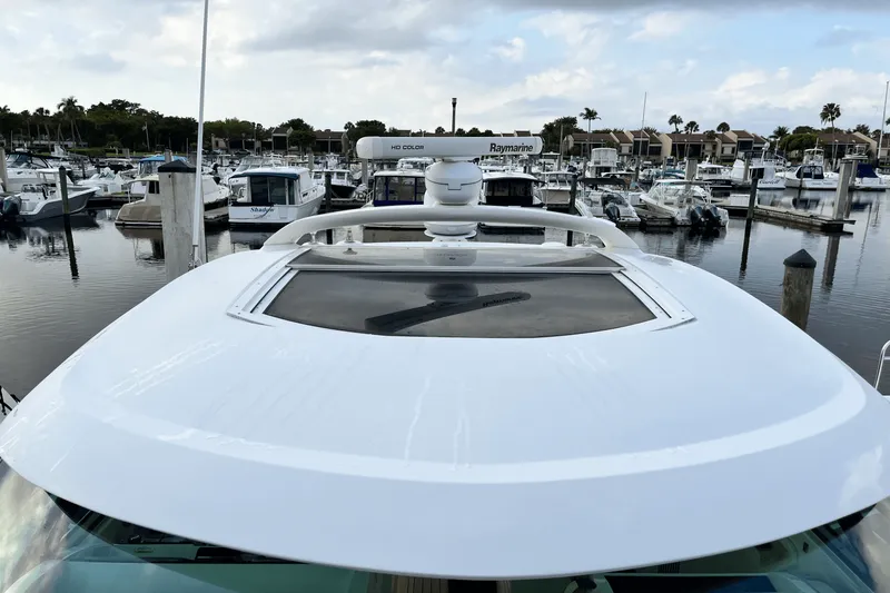 Slide: The Image of Sea Ray 450 SUNDANCER 2015 - 57