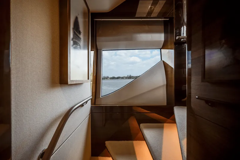 Slide: The Image of Princess F70 2019 - 14