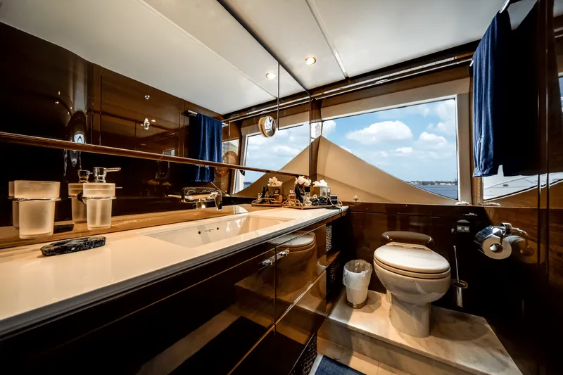 Slide: The Image of Princess F70 2019 - 19