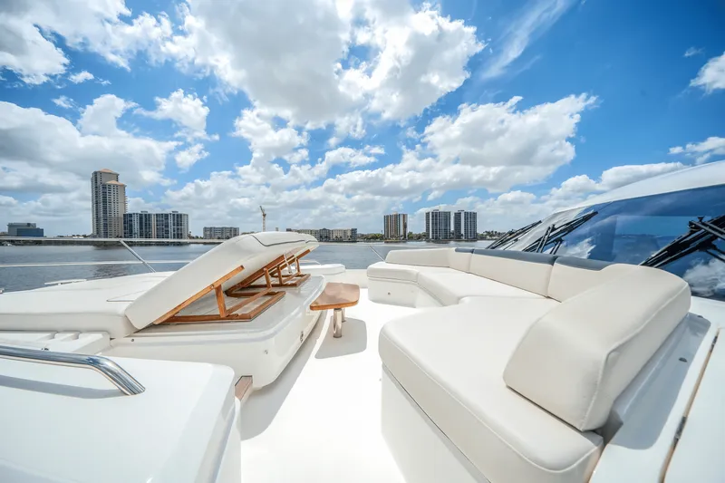 Slide: The Image of Princess F70 2019 - 30