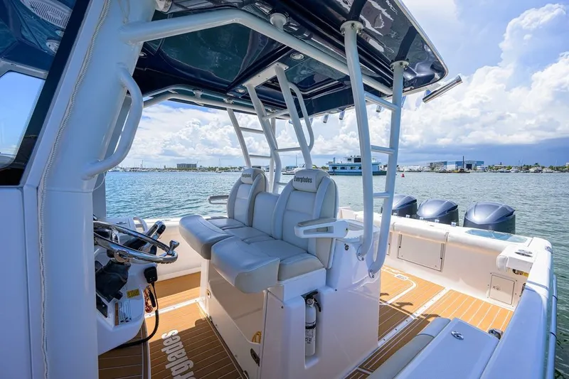 Slide: The Image of Everglades 355 Center Console 2018 - 12