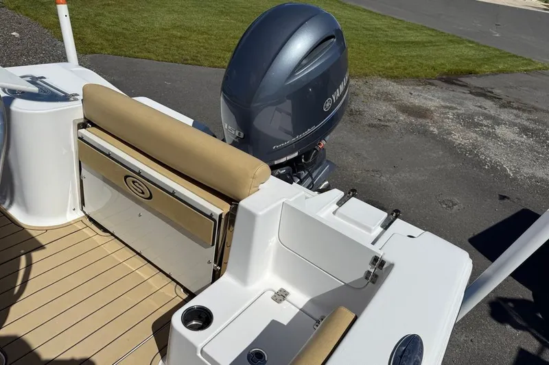 Slide: The Image of Sportsman Open 212 Center Console 2022 - 15