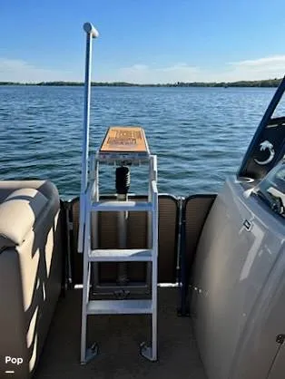 Slide: The Image of 2017 Palm Beach 220 Ultra RRE - 12170056