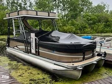 Slide: The Image of 2017 Palm Beach 220 Ultra RRE - 12170049