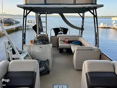 Slide: The Image of Palm Beach 220 Ultra RRE 2017 - 12097238