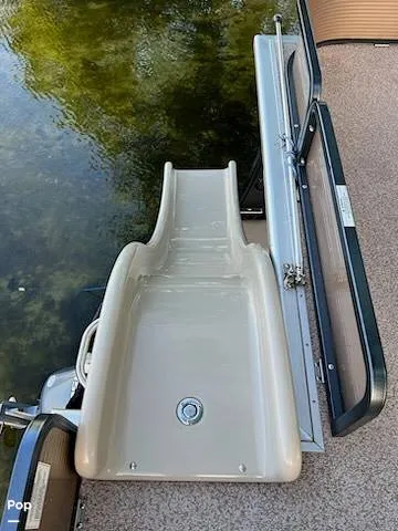 Slide: The Image of 2017 Palm Beach 220 Ultra RRE - 12170061