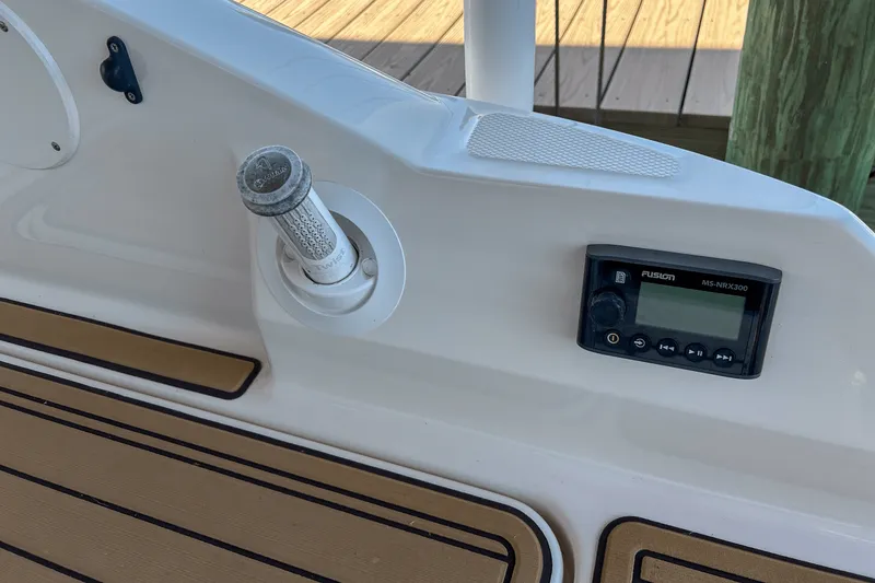 Slide: The Image of Sea Ray 270 SDX OUTBOARD 2019 - 34