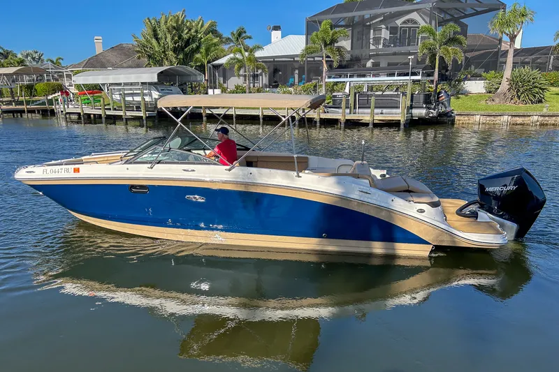 Slide: The Image of Sea Ray 270 SDX OUTBOARD 2019 - 38