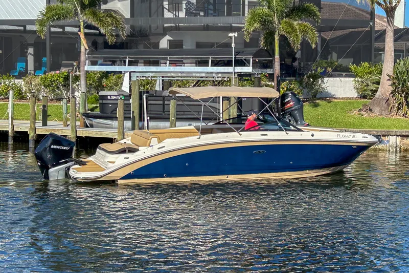 Slide: The Image of Sea Ray 270 SDX OUTBOARD 2019 - 45