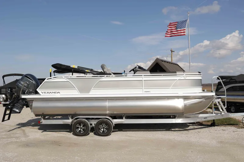 Slide: The Image of Veranda vr235vl Swingback 2026 - 1