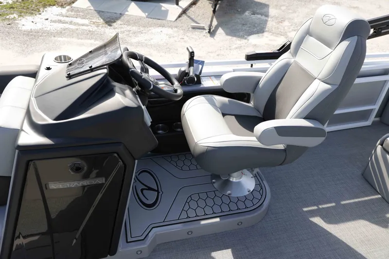 Slide: The Image of Veranda vr235vl Swingback 2026 - 13