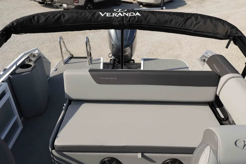 Slide: The Image of Veranda vr235vl Swingback 2026 - 16