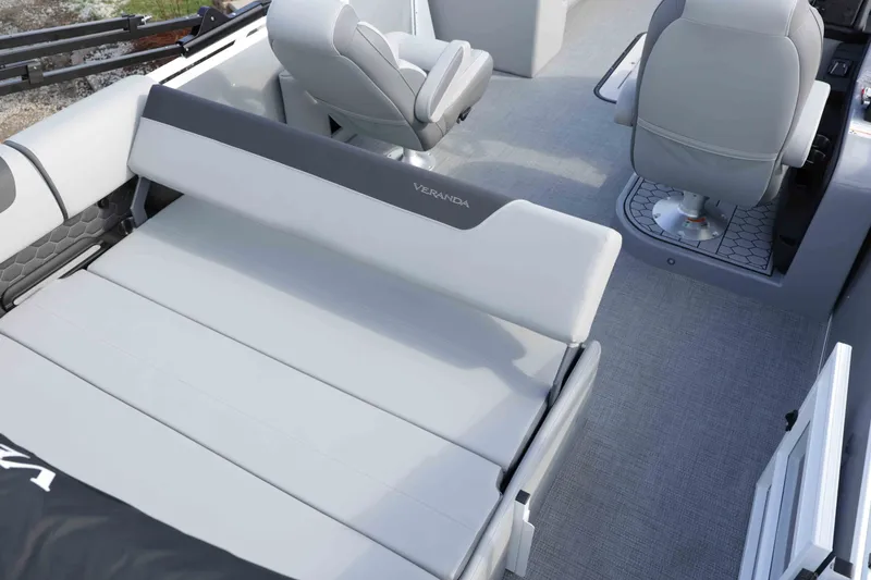 Slide: The Image of Veranda vr235vl Swingback 2026 - 19