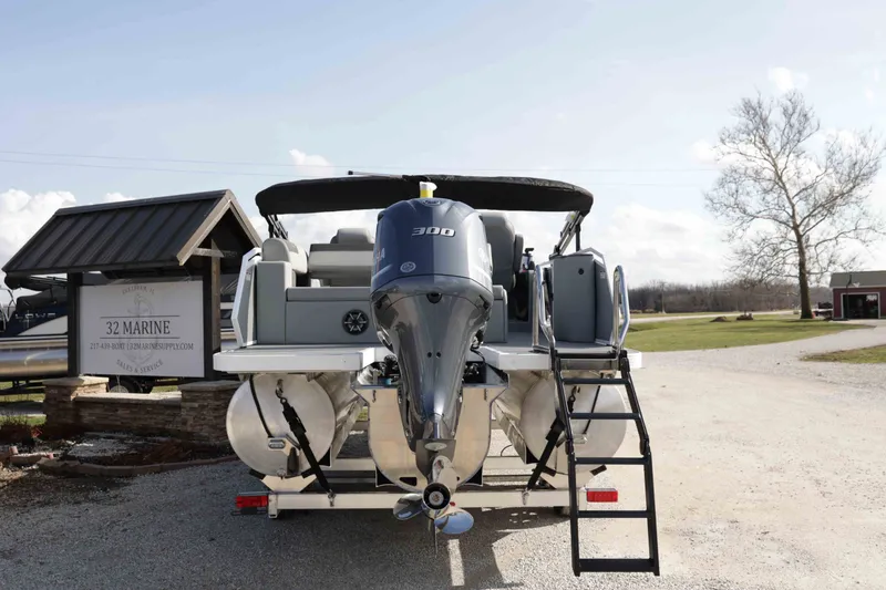 Slide: The Image of Veranda vr235vl Swingback 2026 - 3