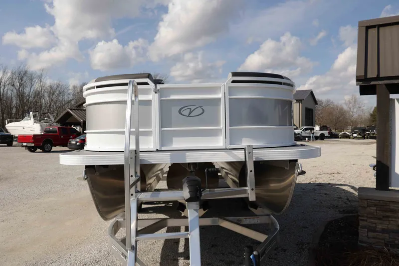 Slide: The Image of Veranda vr235vl Swingback 2026 - 6