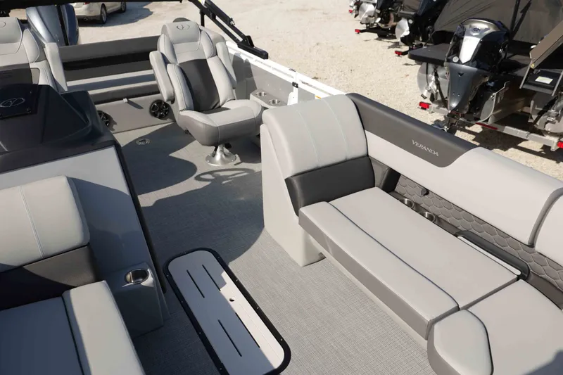 Slide: The Image of Veranda vr235vl Swingback 2026 - 8