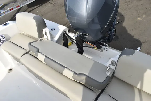 Slide: The Image of Key West Boats 189 FS 2026 - 19