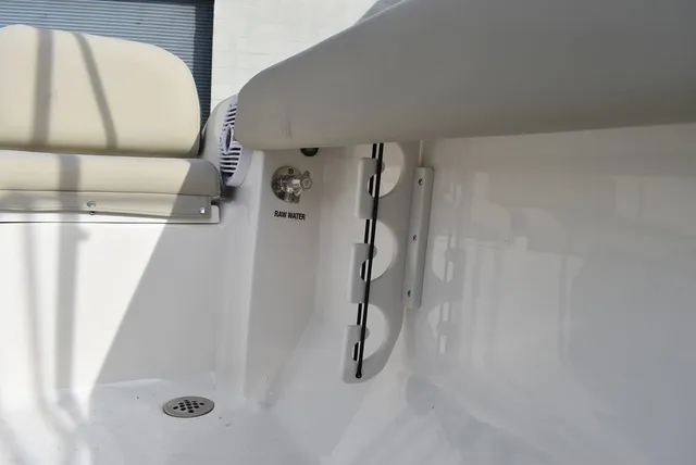 Slide: The Image of Key West Boats 189 FS 2026 - 29