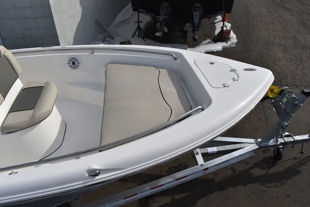 Slide: The Image of Key West Boats 189 FS 2026 - 3