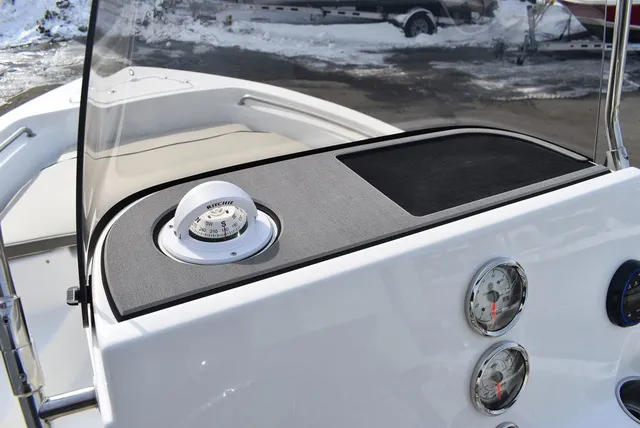 Slide: The Image of Key West Boats 189 FS 2026 - 33