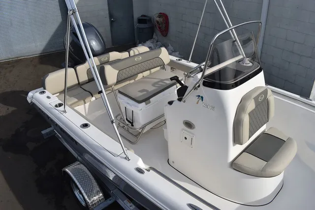 Slide: The Image of Key West Boats 189 FS 2026 - 5