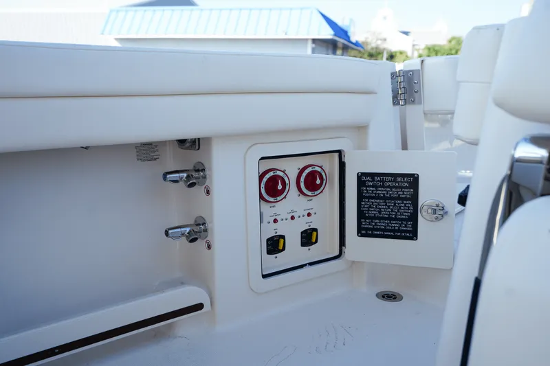 Slide: The Image of Grady-White Freedom 325 2025 - 4