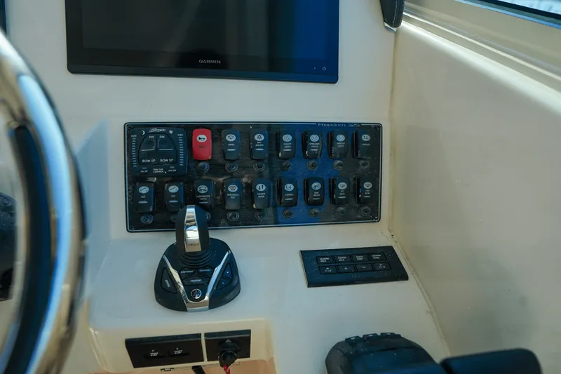 Slide: The Image of Grady-White Freedom 325 2025 - 9