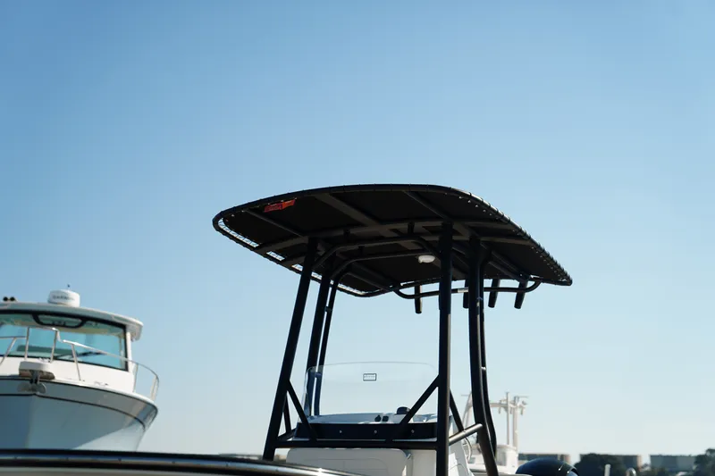 Slide: The Image of Boston Whaler 190 Montauk 2025 - 26