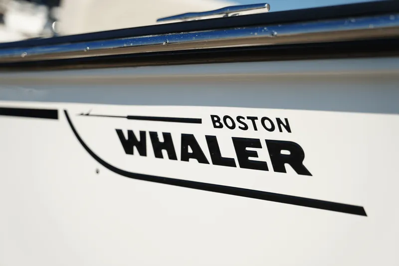 Slide: The Image of Boston Whaler 190 Montauk 2025 - 4