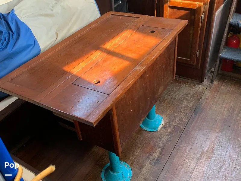 Slide: The Image of Hughes 40 1978 - 10808787